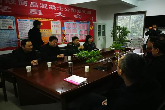 銅官區(qū)區(qū)委常委、人武部到商品混凝土公司開(kāi)展專(zhuān)項(xiàng)督導(dǎo)工作